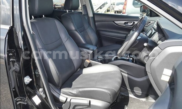 Acheter Occasion Voiture Nissan X–Trail Noir à Beitbridge, Matabeleland South Acheter Occasion Voiture Nissan X–Trail Noir à Beitbridge, Matabeleland South