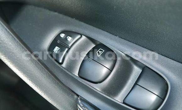 Acheter Occasion Voiture Nissan X–Trail Noir à Beitbridge, Matabeleland South Acheter Occasion Voiture Nissan X–Trail Noir à Beitbridge, Matabeleland South