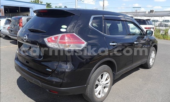 Acheter Occasion Voiture Nissan X–Trail Noir à Beitbridge, Matabeleland South Acheter Occasion Voiture Nissan X–Trail Noir à Beitbridge, Matabeleland South