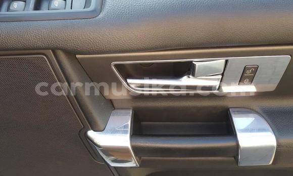 Buy Used Land Rover Discovery Sport White Car in Victoria Falls in Matabeleland North Buy Used Land Rover Discovery Sport White Car in Victoria Falls in Matabeleland North