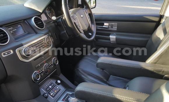 Buy Used Land Rover Discovery Sport White Car in Victoria Falls in Matabeleland North Buy Used Land Rover Discovery Sport White Car in Victoria Falls in Matabeleland North