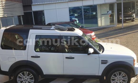 Buy Used Land Rover Discovery Sport White Car in Victoria Falls in Matabeleland North Buy Used Land Rover Discovery Sport White Car in Victoria Falls in Matabeleland North