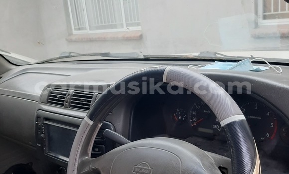 Buy Used Nissan Patrol White Car in Waterfalls in Harare