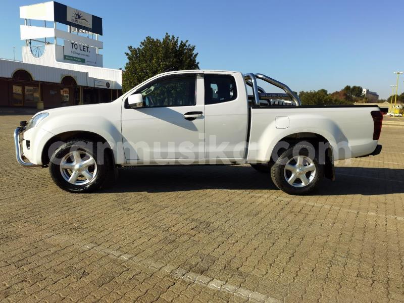 Big with watermark isuzu kb matabeleland south beitbridge 23858