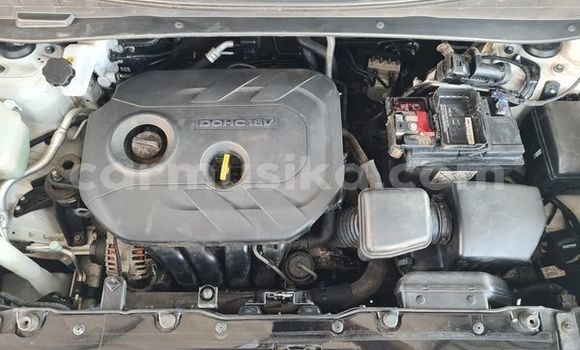 Buy Used Hyundai ix35 White Car in Beitbridge in Matabeleland South Buy Used Hyundai ix35 White Car in Beitbridge in Matabeleland South