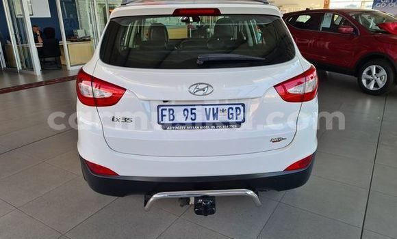 Buy Used Hyundai ix35 White Car in Beitbridge in Matabeleland South Buy Used Hyundai ix35 White Car in Beitbridge in Matabeleland South