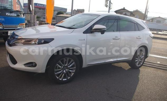 Acheter Occasion Voiture Toyota Harrier Blanc à Mutare, Manicaland Acheter Occasion Voiture Toyota Harrier Blanc à Mutare, Manicaland