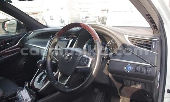 Acheter Occasion Voiture Toyota Harrier Blanc à Mutare, Manicaland Acheter Occasion Voiture Toyota Harrier Blanc à Mutare, Manicaland