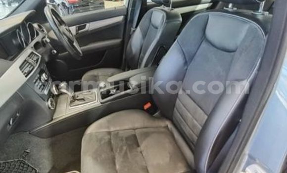 Nunua Ilio tumika Mercedes‒Benz C–Class Nyingine Gari ndani ya Beitbridge nchini Matabeleland Kusini Nunua Ilio tumika Mercedes‒Benz C–Class Nyingine Gari ndani ya Beitbridge nchini Matabeleland Kusini