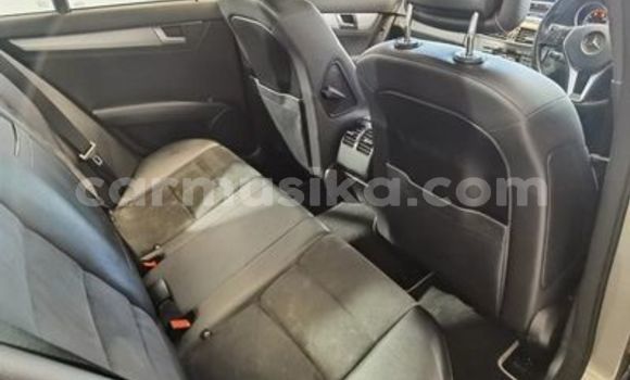 Nunua Ilio tumika Mercedes‒Benz C–Class Nyingine Gari ndani ya Beitbridge nchini Matabeleland Kusini Nunua Ilio tumika Mercedes‒Benz C–Class Nyingine Gari ndani ya Beitbridge nchini Matabeleland Kusini