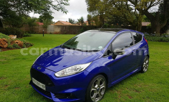 Acheter Occasion Voiture Ford Fiesta ST Bleu à Beitbridge, Matabeleland South Acheter Occasion Voiture Ford Fiesta ST Bleu à Beitbridge, Matabeleland South