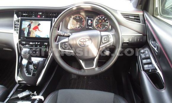 Buy Used Toyota Harrier Red Car in Beitbridge in Matabeleland South Buy Used Toyota Harrier Red Car in Beitbridge in Matabeleland South