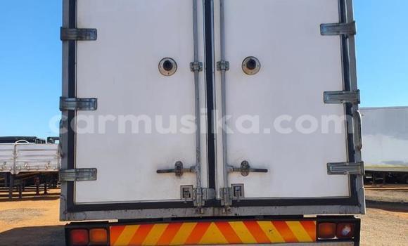 Buy Used Nissan UD White Truck in Beitbridge in Matabeleland South Buy Used Nissan UD White Truck in Beitbridge in Matabeleland South