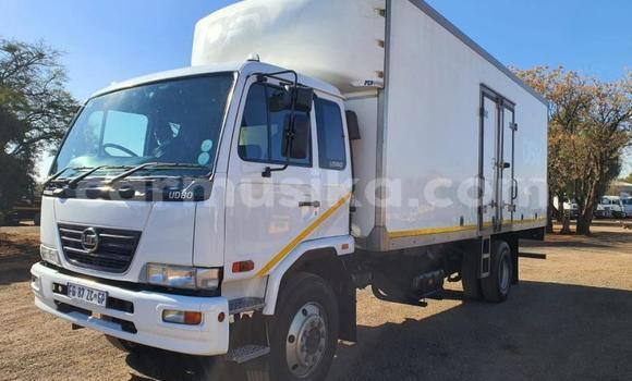 Buy Used Nissan UD White Truck in Beitbridge in Matabeleland South Buy Used Nissan UD White Truck in Beitbridge in Matabeleland South