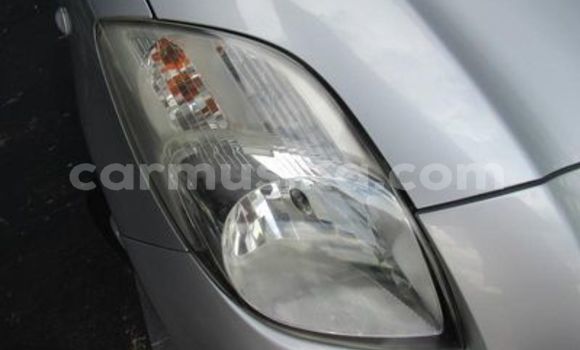 Buy Used Toyota Yaris Silver Car in Beitbridge in Matabeleland South Buy Used Toyota Yaris Silver Car in Beitbridge in Matabeleland South