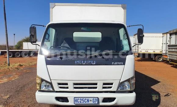 Buy Used Isuzu FTR 850 Other Truck in Beitbridge in Matabeleland South Buy Used Isuzu FTR 850 Other Truck in Beitbridge in Matabeleland South