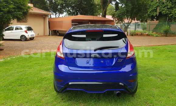 Acheter Occasion Voiture Ford Fiesta ST Bleu à Beitbridge, Matabeleland South Acheter Occasion Voiture Ford Fiesta ST Bleu à Beitbridge, Matabeleland South