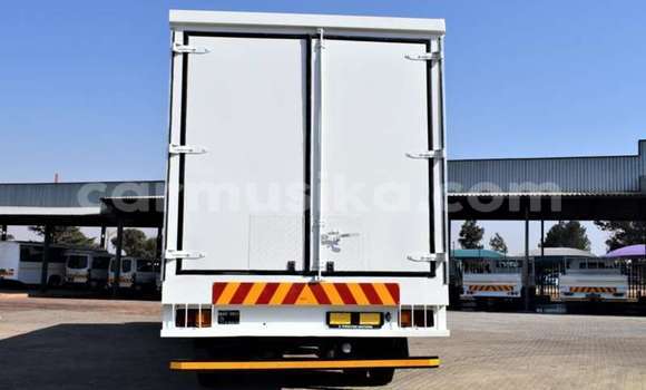 Buy Used Nissan UD White Truck in Beitbridge in Matabeleland South Buy Used Nissan UD White Truck in Beitbridge in Matabeleland South