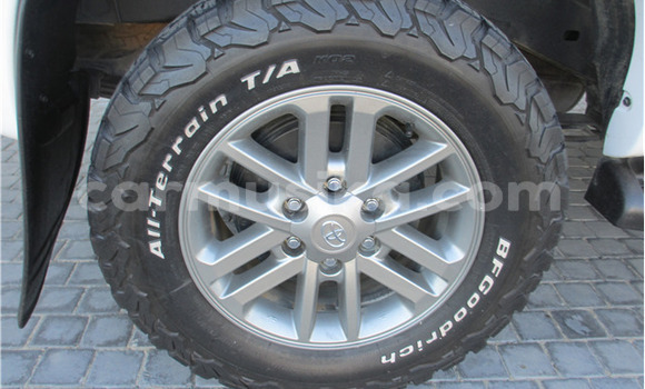 Acheter Occasion Voiture Toyota Hilux Blanc à Beitbridge, Matabeleland South Acheter Occasion Voiture Toyota Hilux Blanc à Beitbridge, Matabeleland South