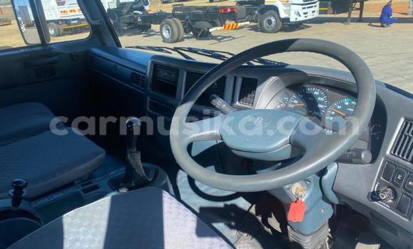 Buy Used Nissan UD White Truck in Beitbridge in Matabeleland South Buy Used Nissan UD White Truck in Beitbridge in Matabeleland South