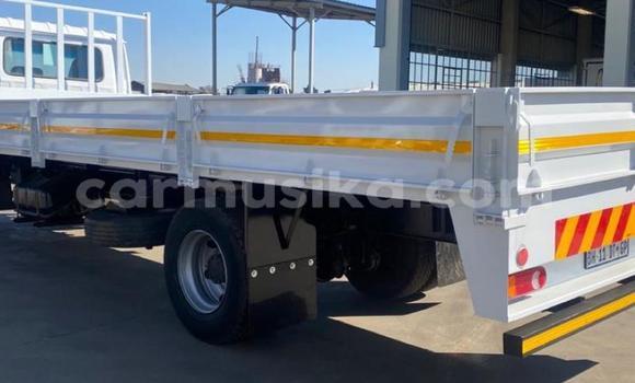 Buy Used Nissan UD White Truck in Beitbridge in Matabeleland South Buy Used Nissan UD White Truck in Beitbridge in Matabeleland South
