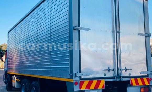 Acheter Occasion Utilitaire Nissan UD Autre à Beitbridge, Matabeleland South Acheter Occasion Utilitaire Nissan UD Autre à Beitbridge, Matabeleland South