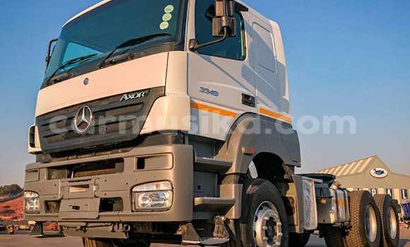 Acheter Occasion Voiture Mercedes‒Benz X-klasse Concept Blanc à Beitbridge, Matabeleland South Acheter Occasion Voiture Mercedes‒Benz X-klasse Concept Blanc à Beitbridge, Matabeleland South