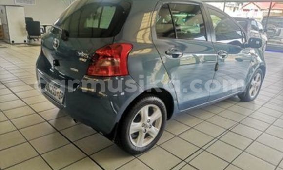 Buy Used Toyota Yaris Blue Car in Beitbridge in Matabeleland South Buy Used Toyota Yaris Blue Car in Beitbridge in Matabeleland South