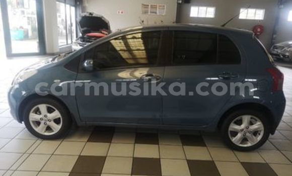 Buy Used Toyota Yaris Blue Car in Beitbridge in Matabeleland South Buy Used Toyota Yaris Blue Car in Beitbridge in Matabeleland South