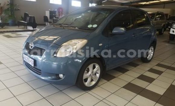 Buy Used Toyota Yaris Blue Car in Beitbridge in Matabeleland South Buy Used Toyota Yaris Blue Car in Beitbridge in Matabeleland South
