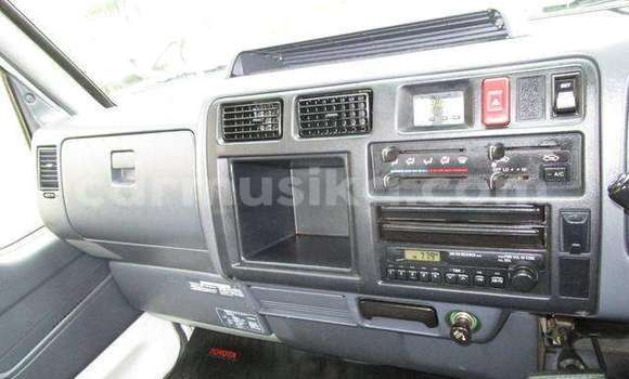 Tenga Tsaru Toyota Dyna Chena Rori in Beitbridge in Matabeleland South Tenga Tsaru Toyota Dyna Chena Rori in Beitbridge in Matabeleland South