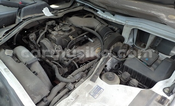 Acheter Occasion Voiture Mazda Bongo Blanc à Beitbridge, Matabeleland South Acheter Occasion Voiture Mazda Bongo Blanc à Beitbridge, Matabeleland South