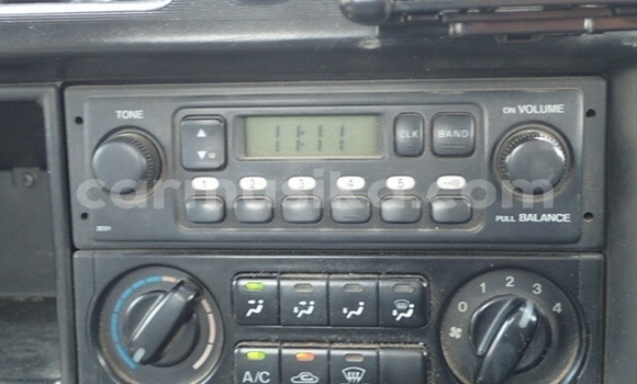 Acheter Occasion Voiture Mazda Bongo Blanc à Beitbridge, Matabeleland South Acheter Occasion Voiture Mazda Bongo Blanc à Beitbridge, Matabeleland South