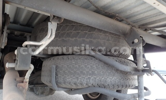 Acheter Occasion Voiture Mazda Bongo Blanc à Beitbridge, Matabeleland South Acheter Occasion Voiture Mazda Bongo Blanc à Beitbridge, Matabeleland South