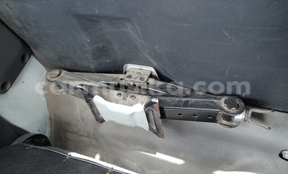 Acheter Occasion Voiture Mazda Bongo Blanc à Beitbridge, Matabeleland South Acheter Occasion Voiture Mazda Bongo Blanc à Beitbridge, Matabeleland South