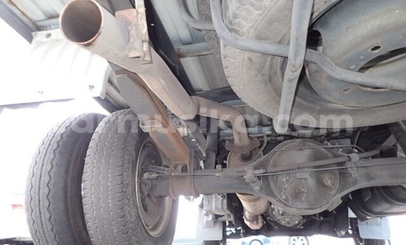 Acheter Occasion Voiture Mazda Bongo Blanc à Beitbridge, Matabeleland South Acheter Occasion Voiture Mazda Bongo Blanc à Beitbridge, Matabeleland South