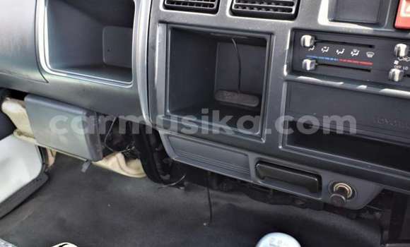 Acheter Occasion Voiture Toyota Dyna Blanc à Beitbridge, Matabeleland South Acheter Occasion Voiture Toyota Dyna Blanc à Beitbridge, Matabeleland South