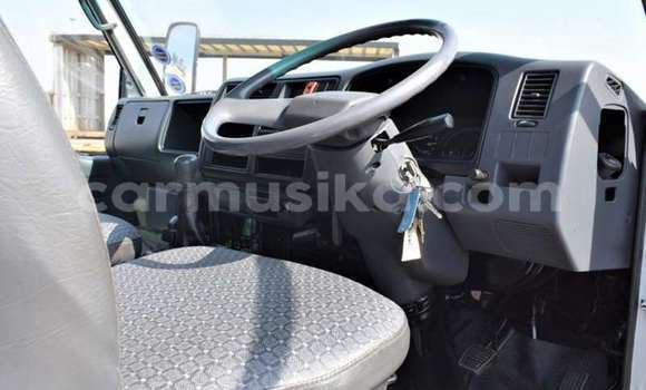 Acheter Occasion Voiture Toyota Dyna Blanc à Beitbridge, Matabeleland South Acheter Occasion Voiture Toyota Dyna Blanc à Beitbridge, Matabeleland South