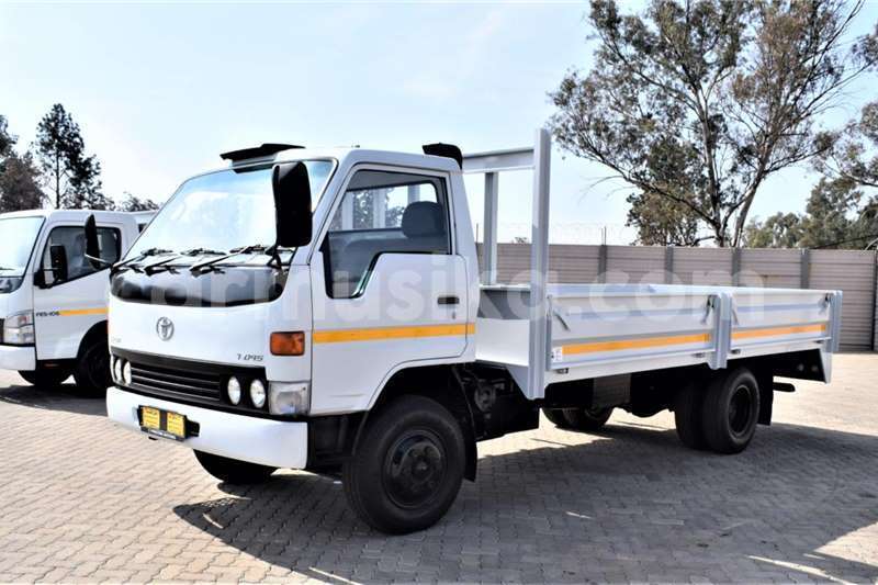 Big with watermark toyota dyna matabeleland south beitbridge 23905