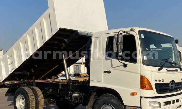 Acheter Occasion Voiture Haima 3 Blanc à Beitbridge, Matabeleland South Acheter Occasion Voiture Haima 3 Blanc à Beitbridge, Matabeleland South