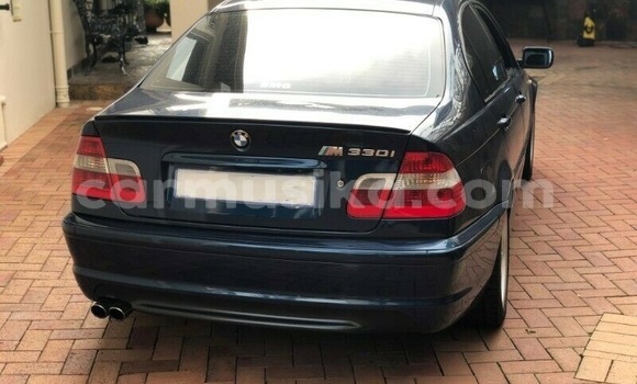 Tenga Tsaru BMW 3–Series Bhuruu Mota in Beitbridge in Matabeleland South Tenga Tsaru BMW 3–Series Bhuruu Mota in Beitbridge in Matabeleland South