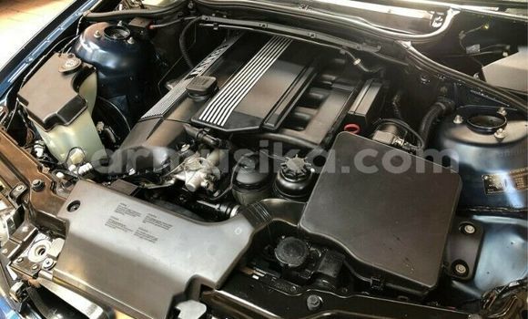 Tenga Tsaru BMW 3–Series Bhuruu Mota in Beitbridge in Matabeleland South Tenga Tsaru BMW 3–Series Bhuruu Mota in Beitbridge in Matabeleland South