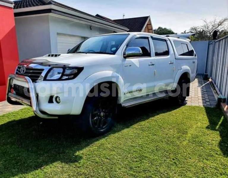 Big with watermark toyota hilux matabeleland south beitbridge 23918