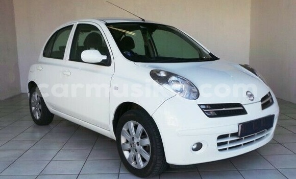 Acheter Occasion Voiture Nissan March Blanc à Beitbridge, Matabeleland South Acheter Occasion Voiture Nissan March Blanc à Beitbridge, Matabeleland South