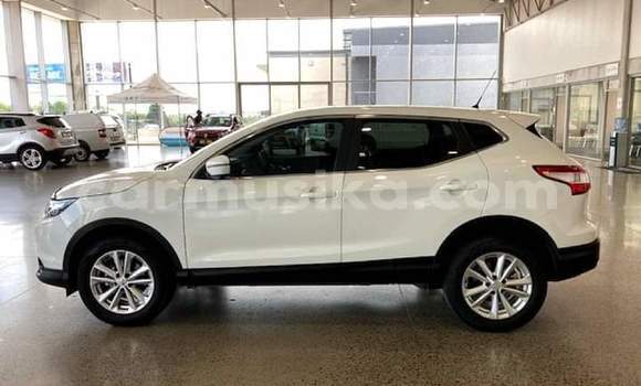 Acheter Occasion Voiture Nissan X–Trail Blanc à Beitbridge, Matabeleland South Acheter Occasion Voiture Nissan X–Trail Blanc à Beitbridge, Matabeleland South