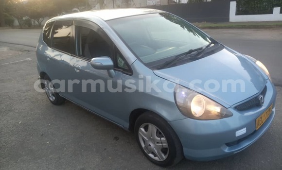 Buy Used Honda Fit Blue Car in Harare in Harare Buy Used Honda Fit Blue Car in Harare in Harare