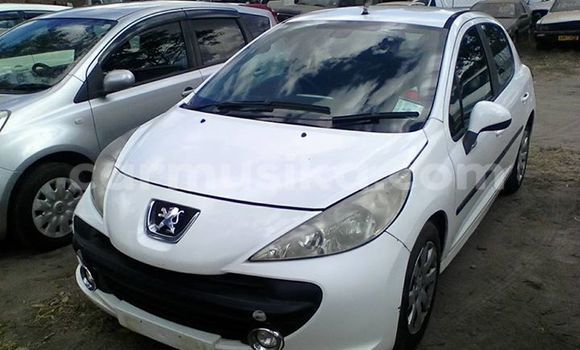 Nunua Ilio tumika Peugeot 206 Nyeupe Gari ndani ya Alexandra Park nchini Harare Nunua Ilio tumika Peugeot 206 Nyeupe Gari ndani ya Alexandra Park nchini Harare