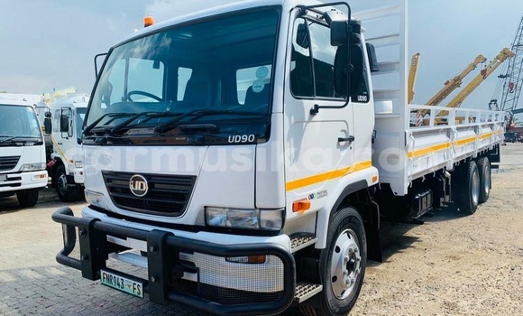 Buy Used Nissan UD White Truck in Beitbridge in Matabeleland South Buy Used Nissan UD White Truck in Beitbridge in Matabeleland South