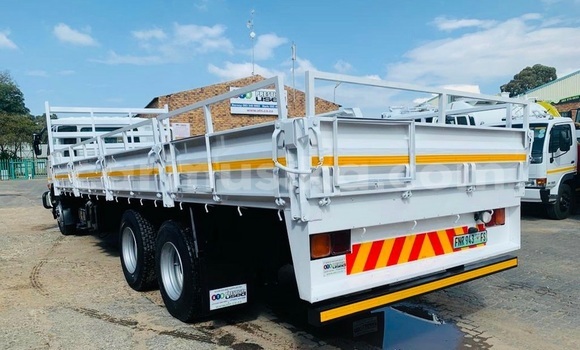 Buy Used Nissan UD White Truck in Beitbridge in Matabeleland South Buy Used Nissan UD White Truck in Beitbridge in Matabeleland South