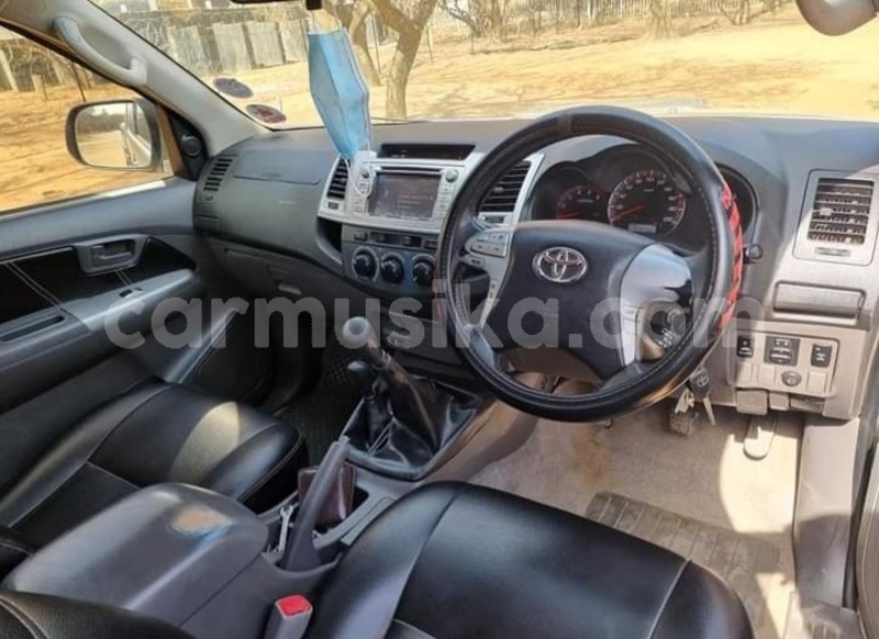 Big with watermark toyota hilux matabeleland south beitbridge 23929